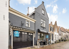 Kerkstraat 8