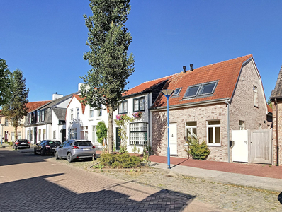 Dorpsstraat 21