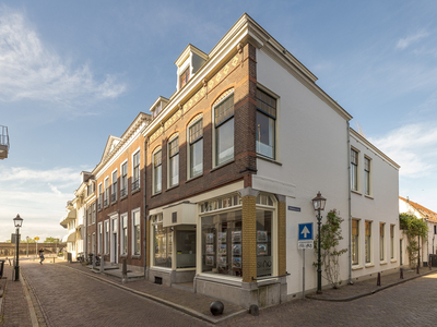 Oeverstraat 30