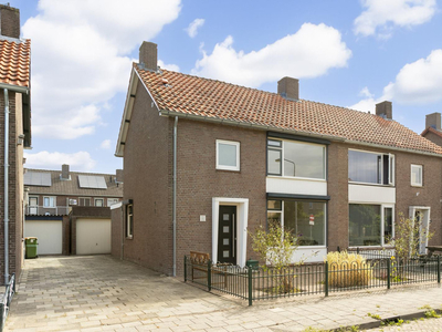 van Solmsstraat 14