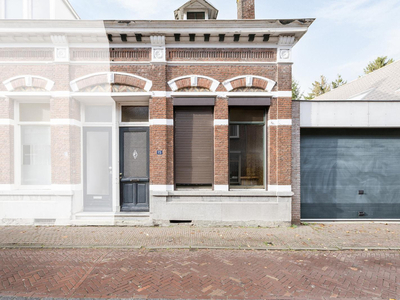 Roosendaalsestraat 15