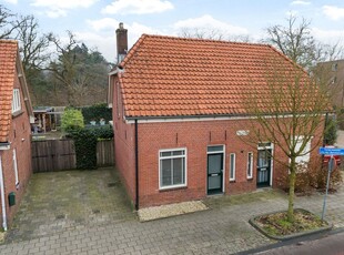 Burgemeester van der Borchstraat 3, Holten