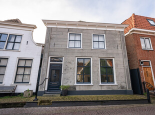 Warmoesstraat 4