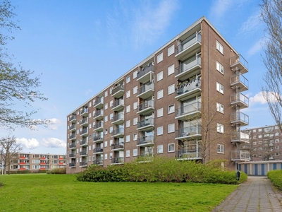 Appartement te huur Mr. G. Groen van Prinstererlaan, Amstelveen