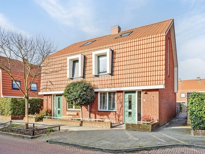 Thom Thomassenstraat 2