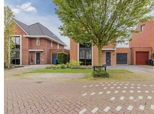 Huur 5 slaapkamer huis van 210 m² in Alkmaar