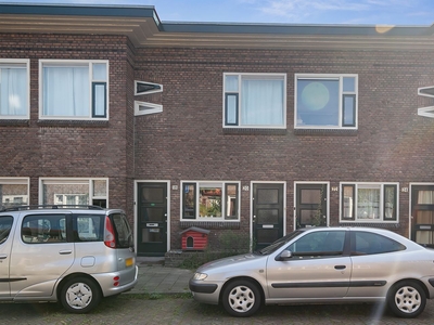 J.D. van der Waalsstraat 20