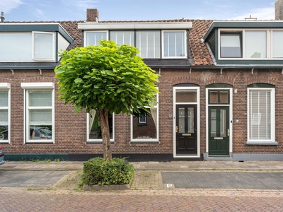 Oranjestraat 52