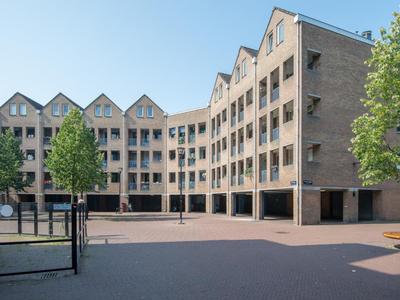 Woonhuis in Dordrecht met 4 kamers