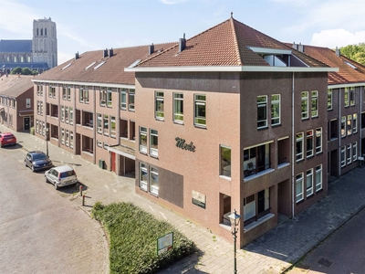 Stadsmuur 13