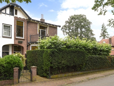 van Galenlaan 7