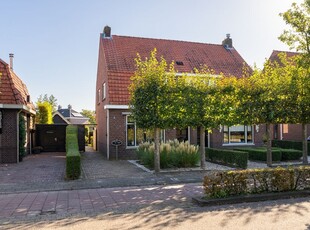 Julianalaan 60, Sprang