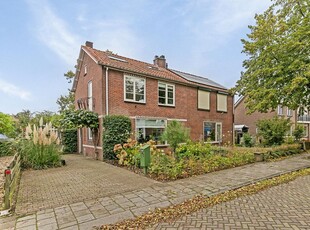 Kerkstraat 5, Zetten