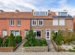 Meidoornstraat 8, Waddinxveen