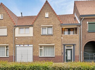 Pastoor Van Leeuwenstraat 56, Helmond