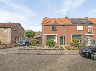 Prins Bernhardstraat 6, Stellendam