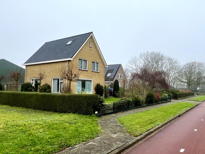 Middenweg 437