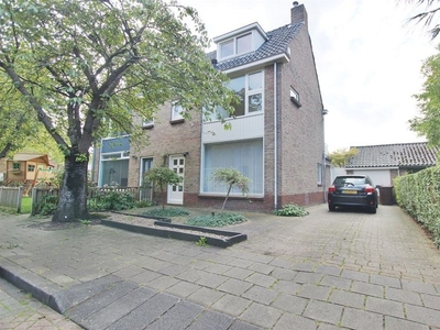 Doude van Troostwijkstraat in Abcoude (116m2)