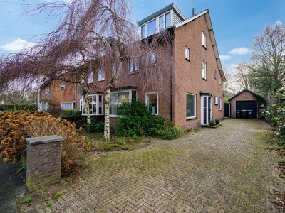 Dr. Kuyperlaan in Velsen-Zuid (160m2)