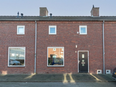 van der Duyn van Maasdamstraat 9