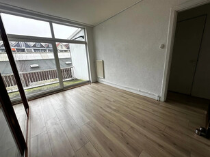 Appartement te huur Straatweg, Rotterdam