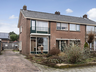 Waardenborchstraat 32