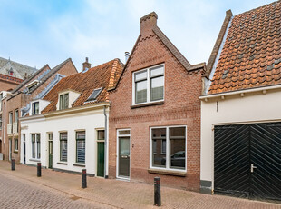 Sint Nicolaasstraat 2