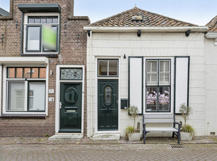 Zuiddijkstraat 18