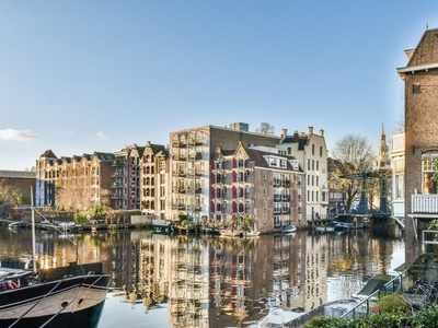 Rapenburg in Amsterdam (90m2)