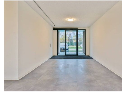 Huur 2 slaapkamer appartement van 43 m² in Boelenslaan