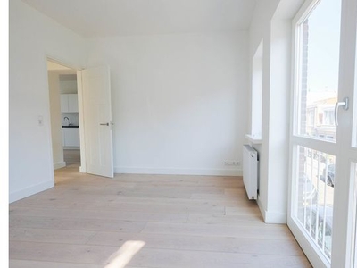 Huur 2 slaapkamer appartement van 62 m² in Haarlem