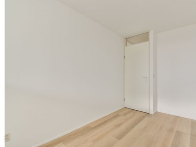 Huur 2 slaapkamer appartement van 85 m² in Diemen