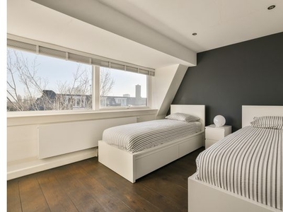 Huur 2 slaapkamer appartement van 92 m² in Amsterdam