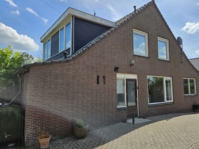 Huis Lopikerweg west in Lopik