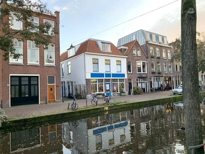 Achterom in Delft (72m2)