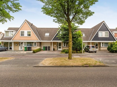 Bertha von Suttnerlaan in Amstelveen (160m2)