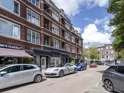 Burgemeester Meineszplein in Rotterdam (72m2)