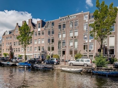 Egelantiersgracht in Amsterdam (64m2)