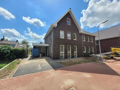 Kruisbessenstraat in Oosterhout (170m2)