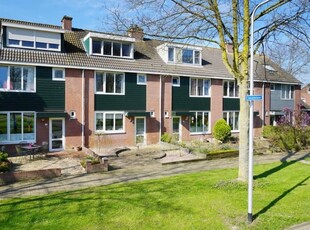 Woonhuis in Houten met 6 kamers