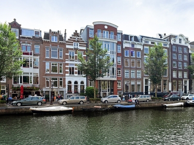 Singel in Amsterdam (62m2)