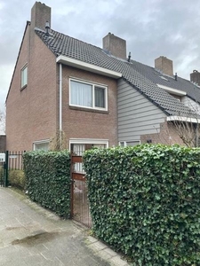 Stedekestraat in Tilburg (120m2)