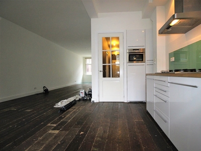 Appartement te huur Kazernestraat, Amsterdam