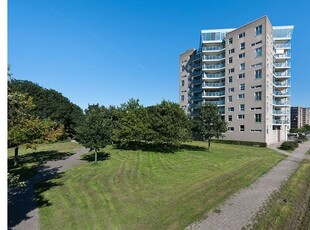 Huur 1 slaapkamer appartement van 139 m² in Diemen