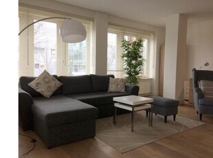 Huur 2 slaapkamer appartement van 100 m² in Den Haag