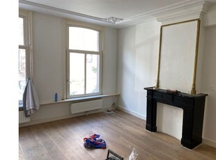 Huur 2 slaapkamer appartement van 56 m² in Amsterdam