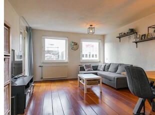 Huur 2 slaapkamer appartement van 65 m² in Almere