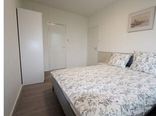 Huur 3 slaapkamer appartement van 88 m² in Amstelveen