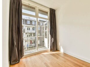 Huur 5 slaapkamer appartement van 125 m² in Amsterdam