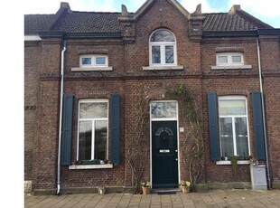 Huur 5 slaapkamer huis van 140 m² in Maastricht